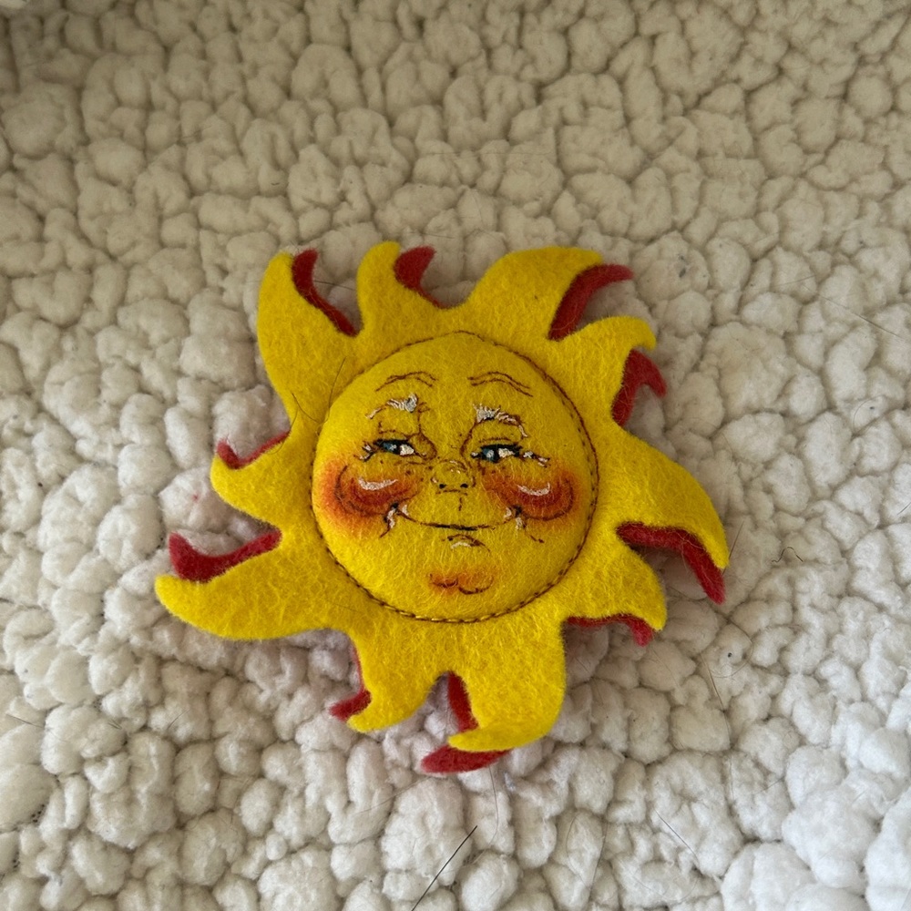 Annalee Yellow and Red Sunburst
